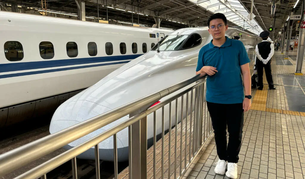 shinkansen bullet train osaka mt fuji
