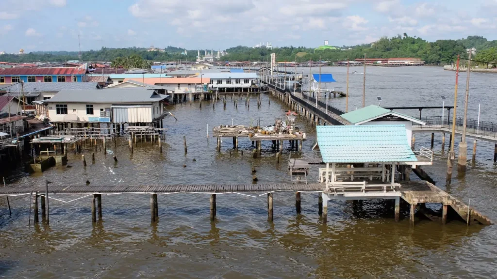 kampong ayer brunei