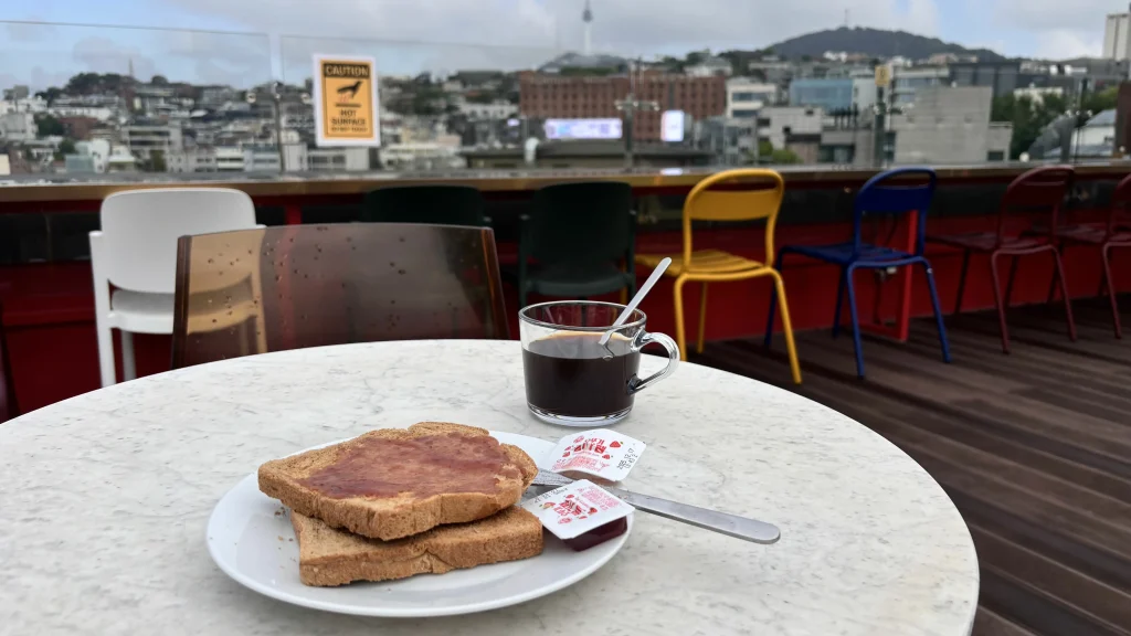 Breakfast H Hostel