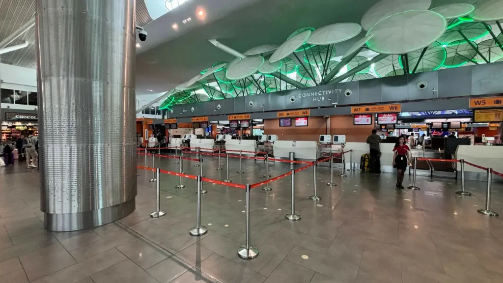 self drop baggage klia 2