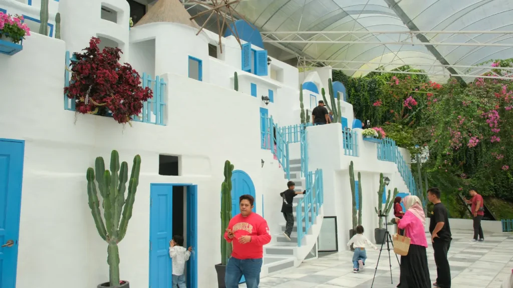Mini Santorini