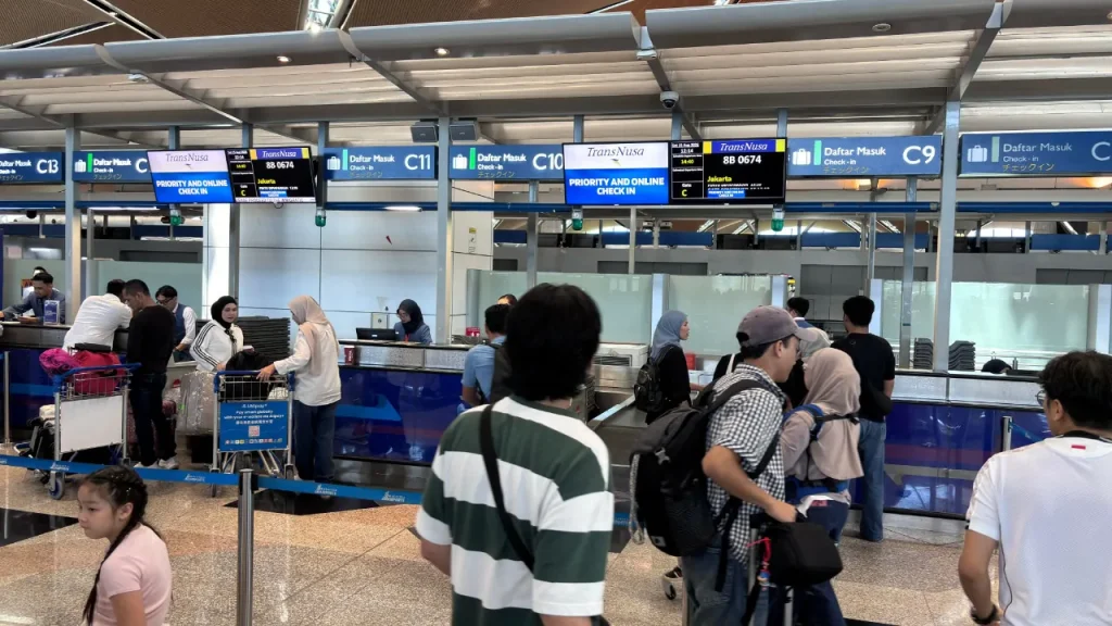check-in transnusa di klia t1